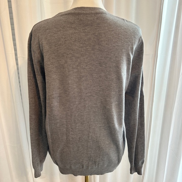 Floral Embroidered Sequin Grey Sweater Women’s Size Medium On Twelfth - Picture 2 of 6